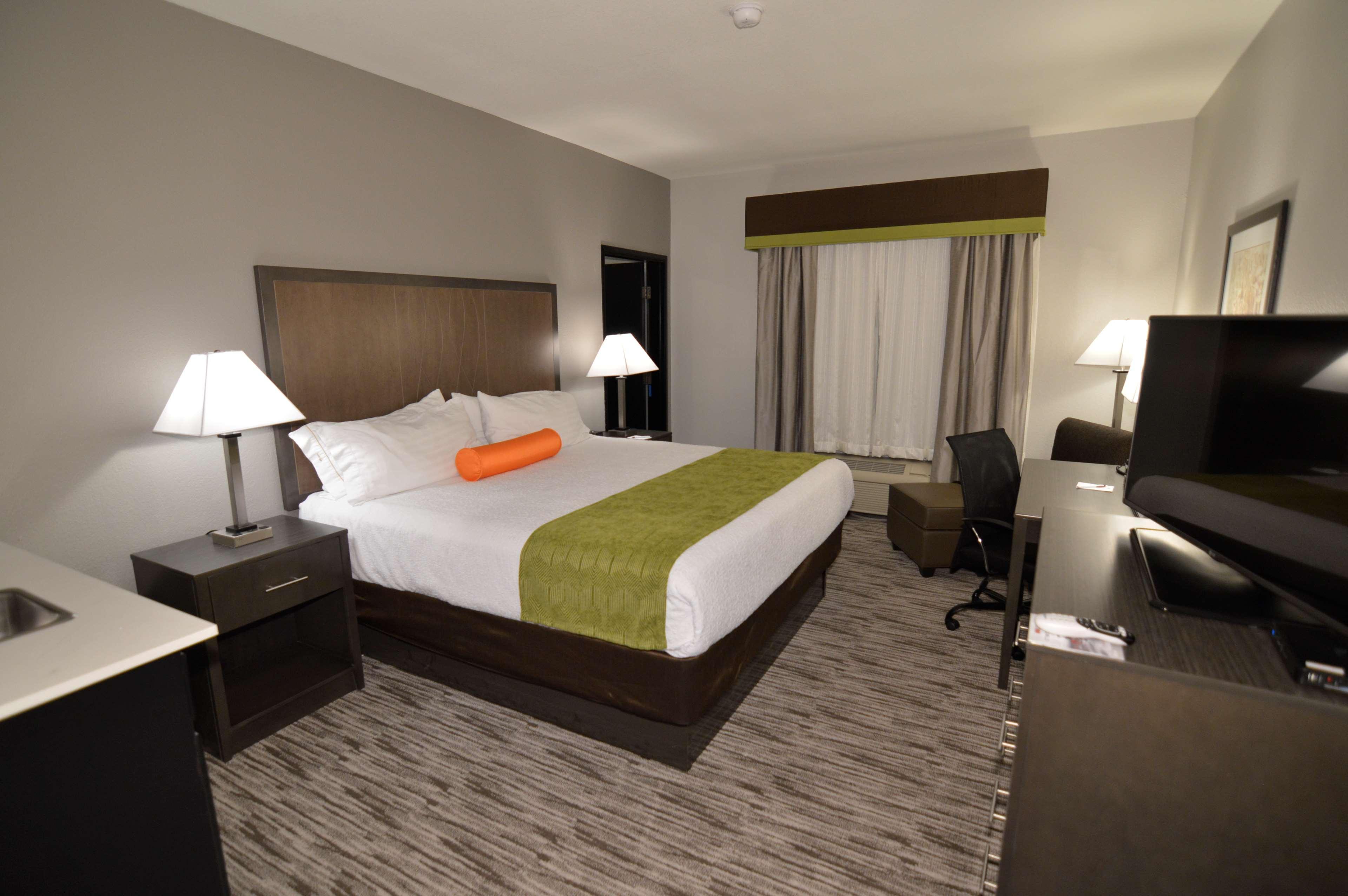 Best Western Plus Liberal Hotel & Suites Ngoại thất bức ảnh