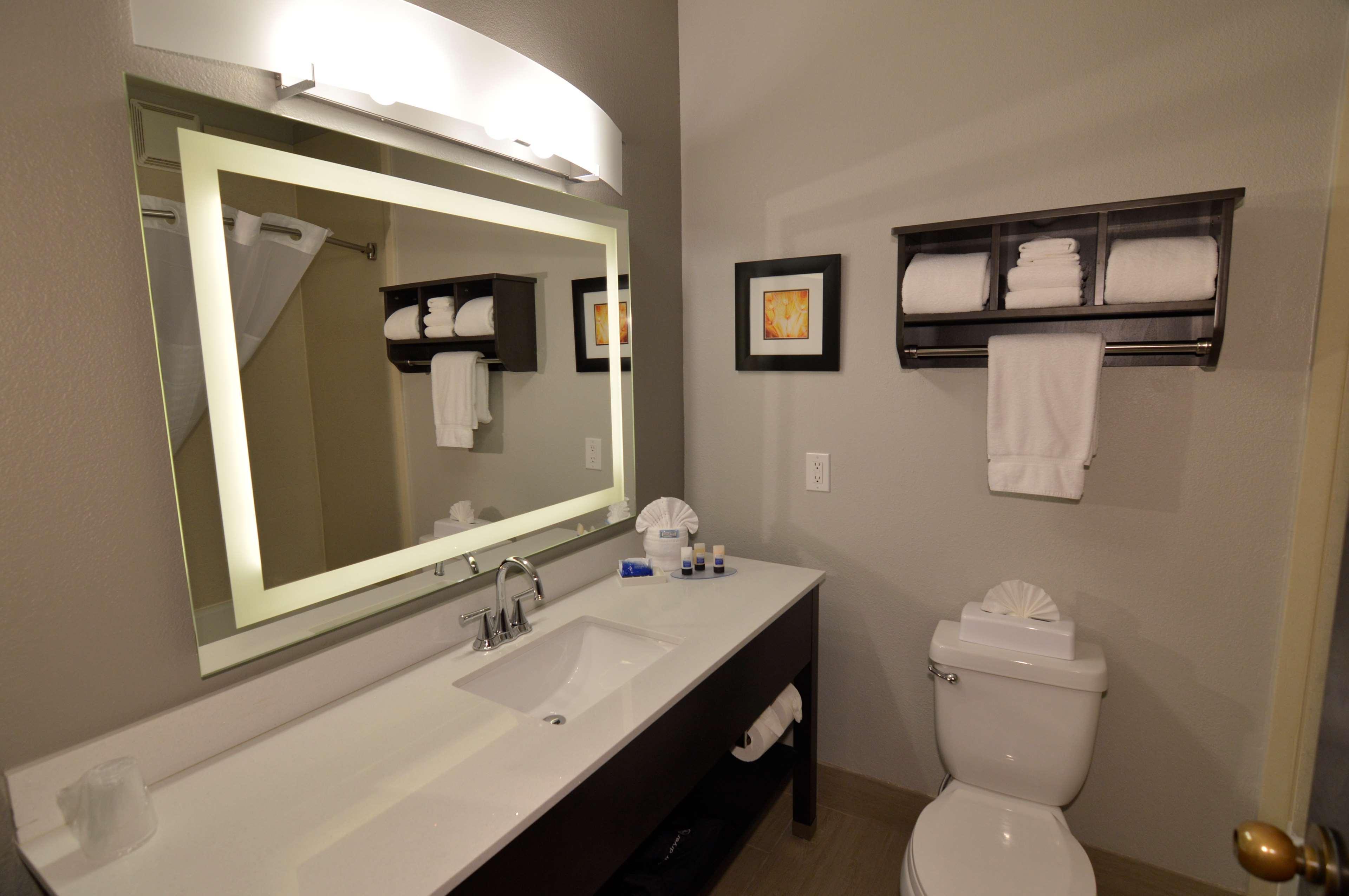 Best Western Plus Liberal Hotel & Suites Ngoại thất bức ảnh