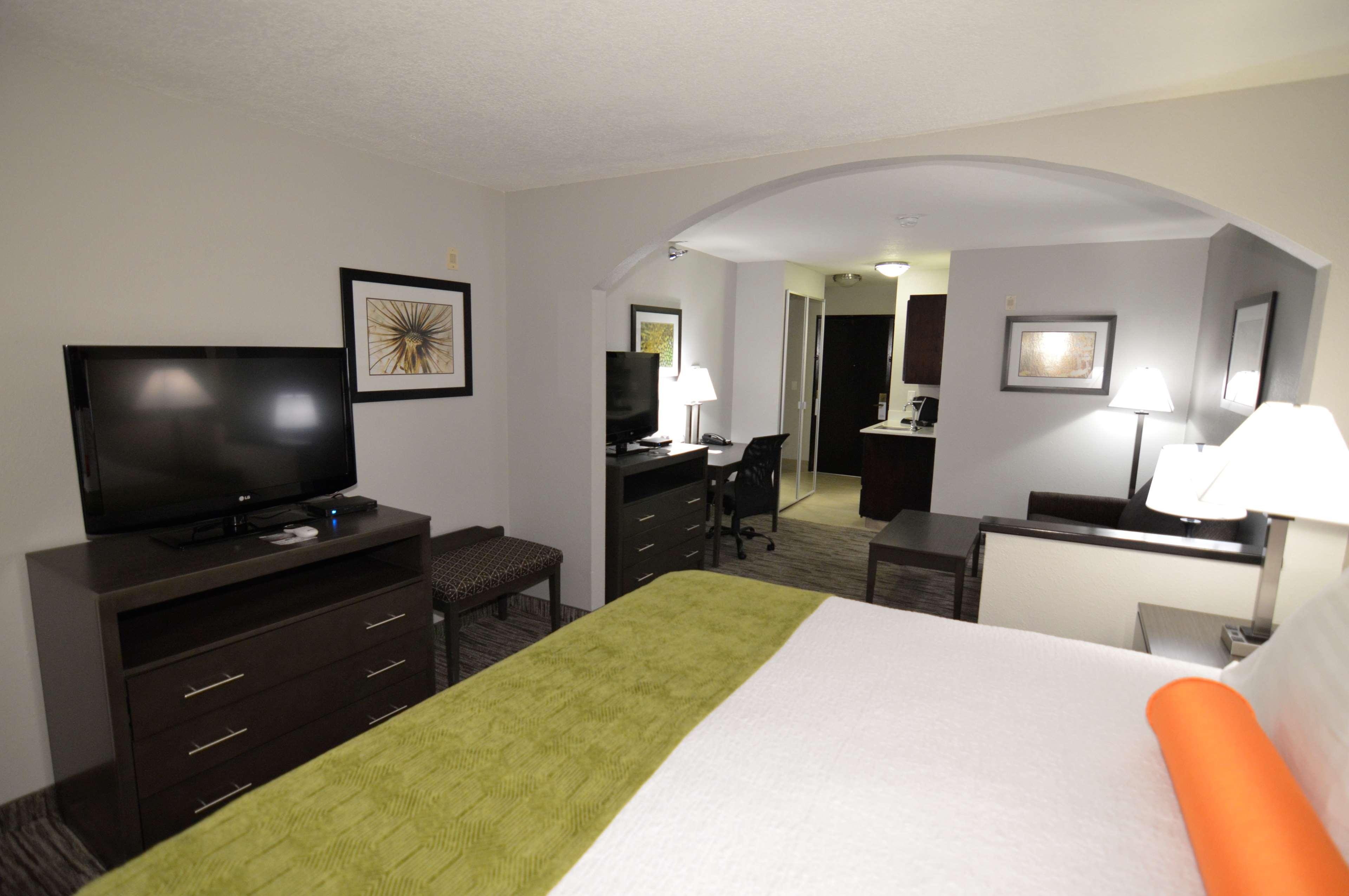 Best Western Plus Liberal Hotel & Suites Ngoại thất bức ảnh