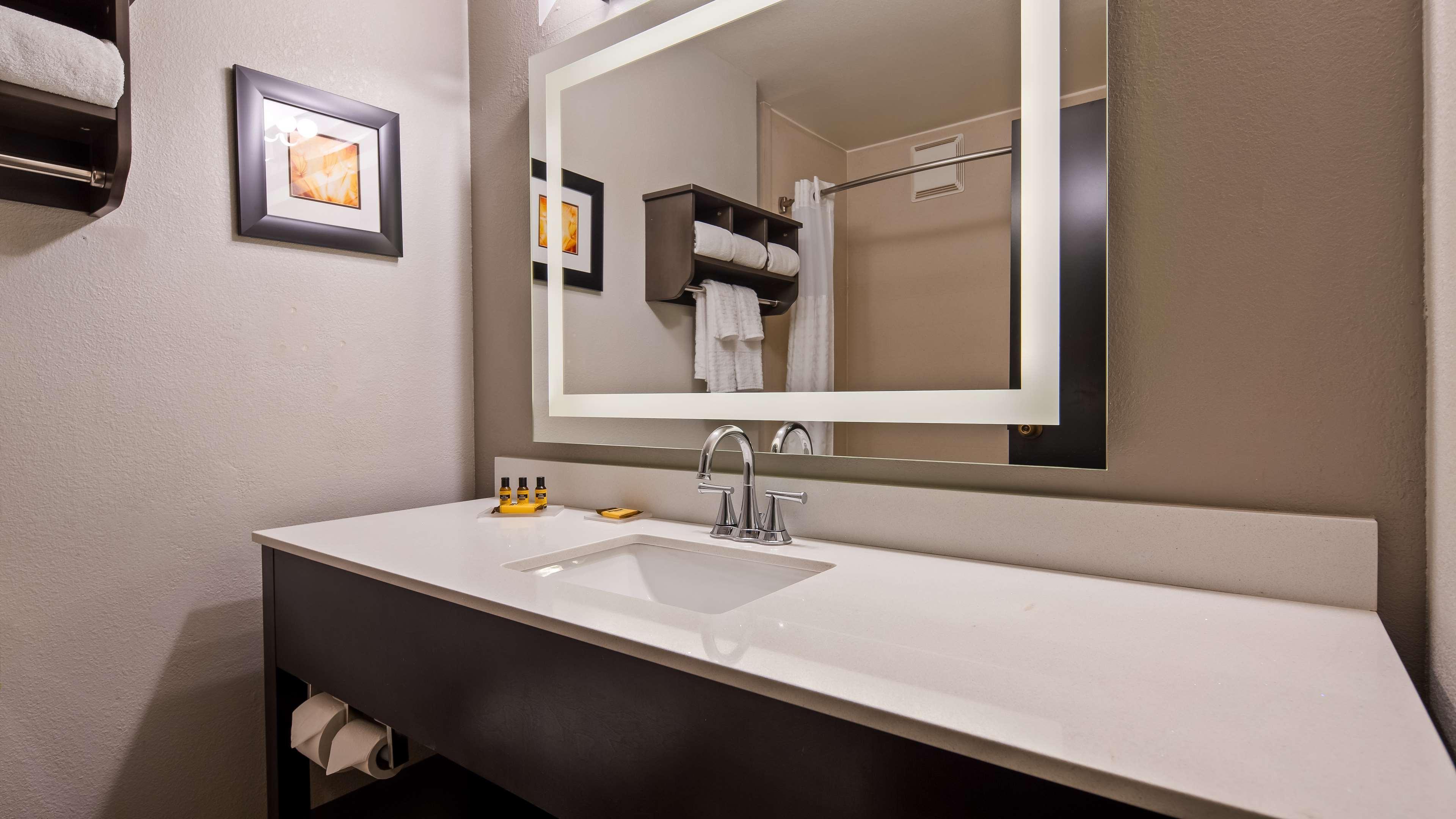 Best Western Plus Liberal Hotel & Suites Ngoại thất bức ảnh